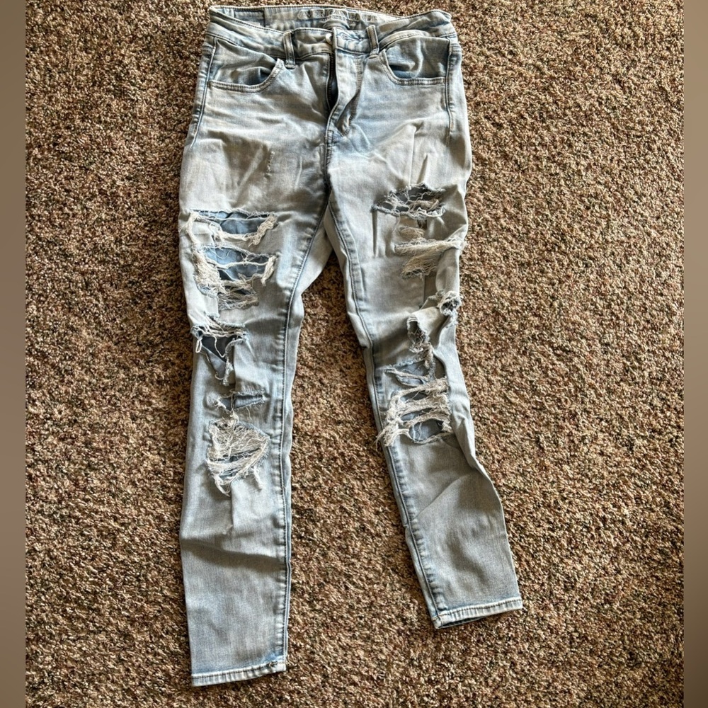 Distressed American eagle jeans